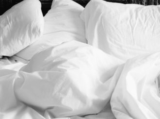 5 SIMPLE WAYS TO GET A GOOD NIGHT’S SLEEP