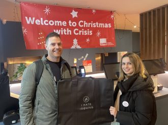 Free Laundry for Homeless Guests – Crisis at Christmas 2025