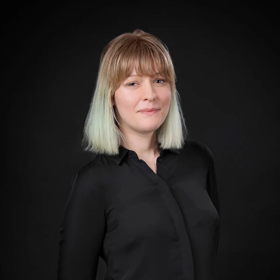 Sona - Team member at ihateironing.